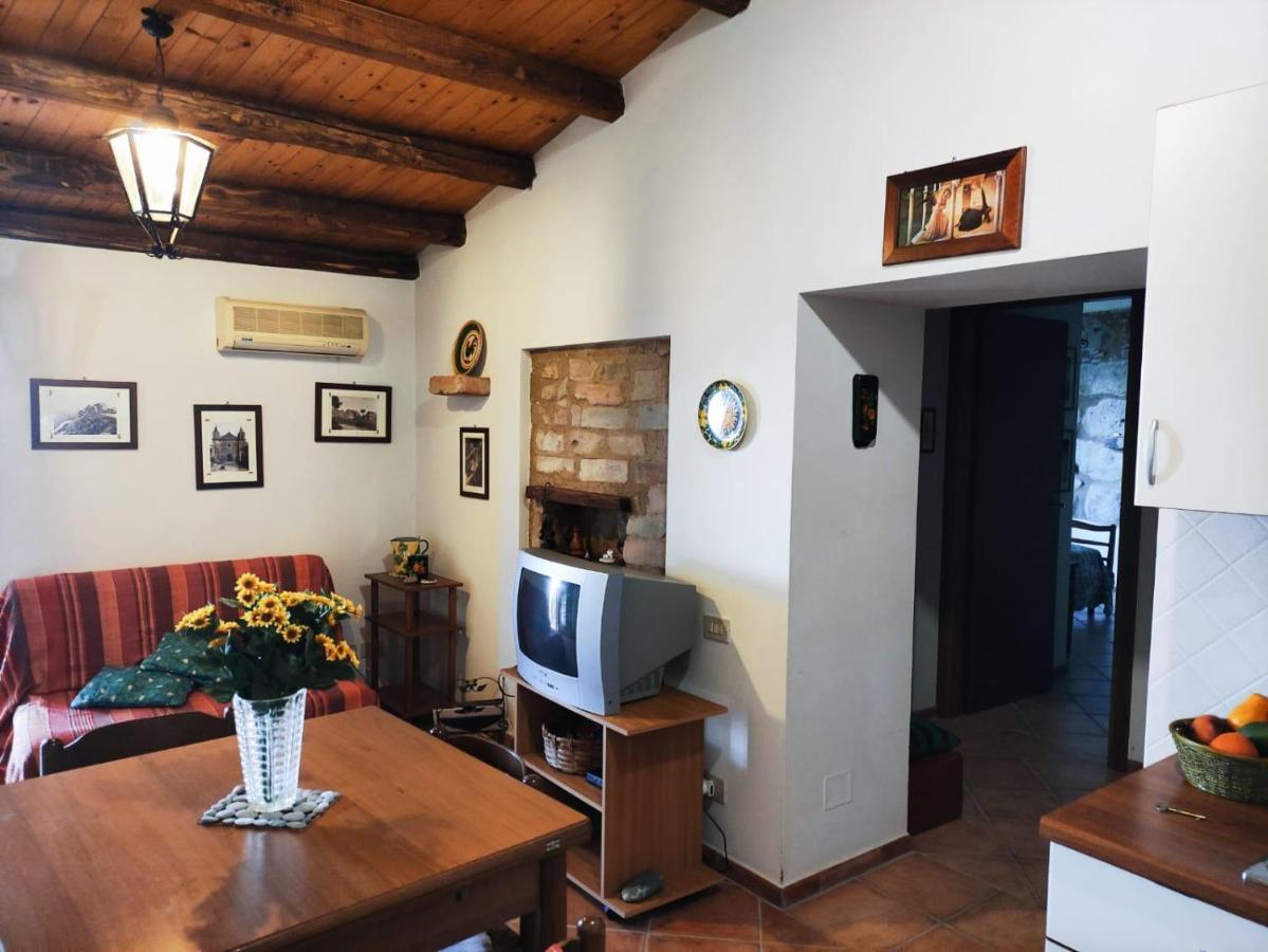 A Casa Di Peppino Villa Greco Tindari Exterior foto