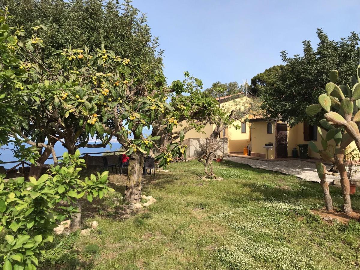 A Casa Di Peppino Villa Greco Tindari Exterior foto