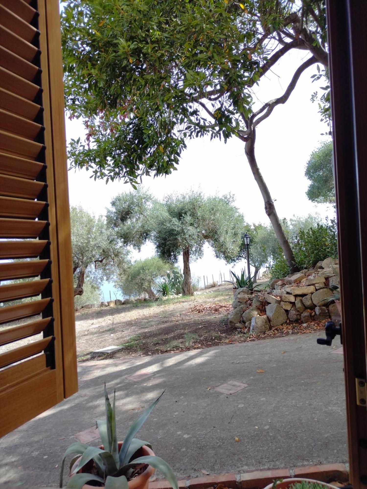 A Casa Di Peppino Villa Greco Tindari Exterior foto